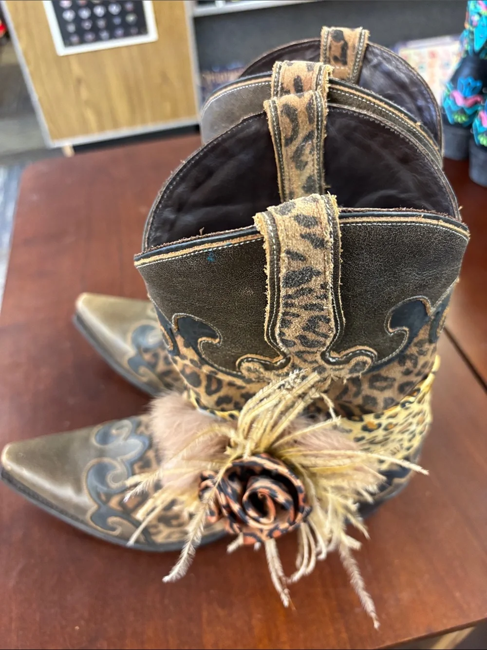 Lane Leopard Accent Cowgirl Boots with Floral Feather Detail Size 9